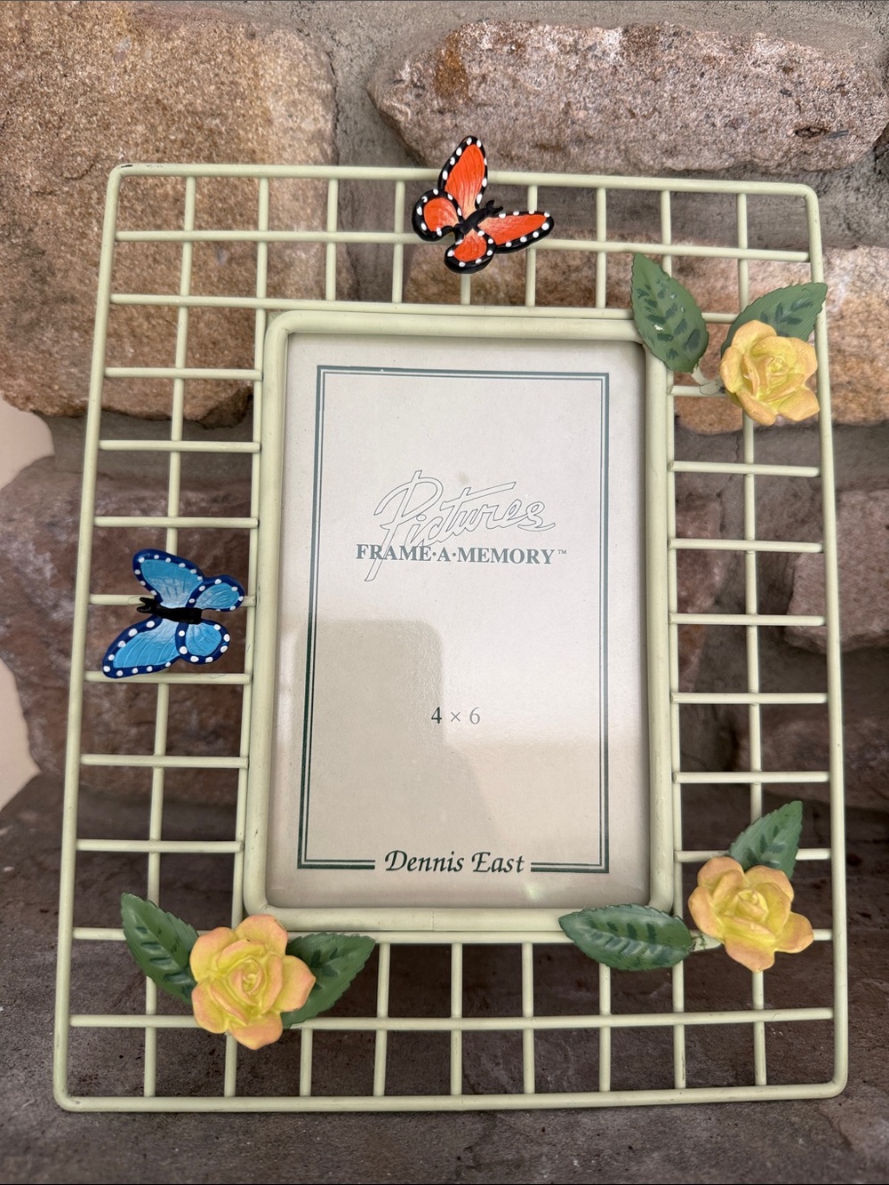 Cottagecore Pale Green Floral & Butterfly 4x6  garden Photo Frame